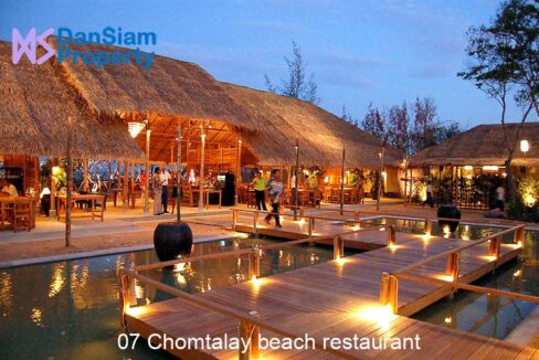 07 Chomtalay beach restaurant