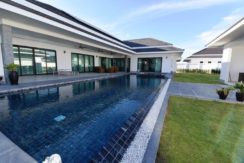 01 Luxury 3 Bedroom pool villa