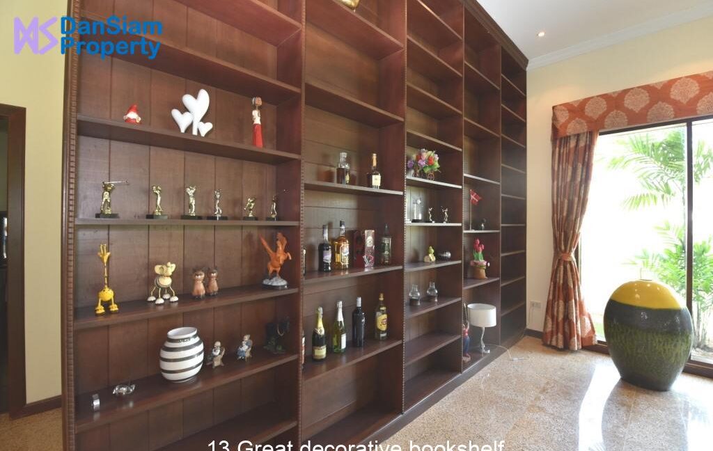 13 Great decorative bookshelf