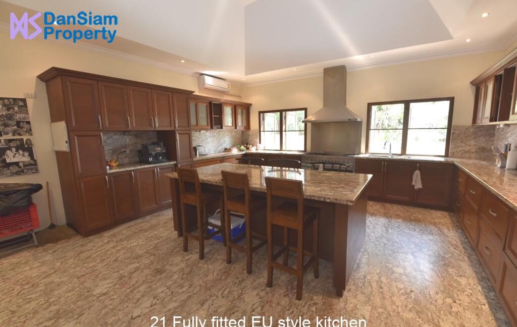 21 Fully fitted EU style kitchen