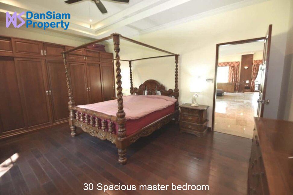 30 Spacious master bedroom