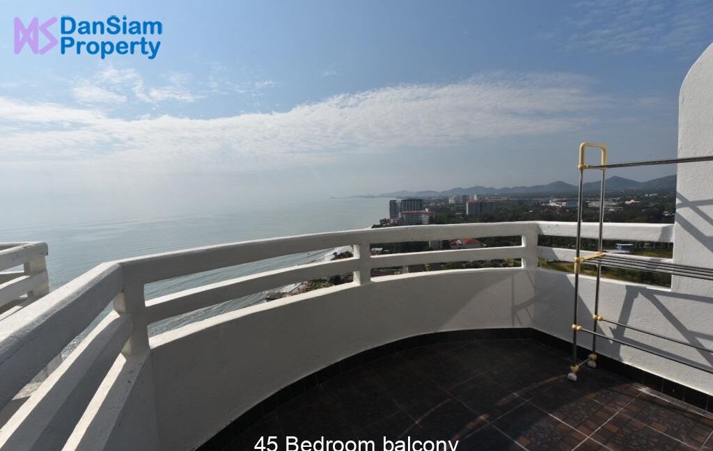 45 Bedroom balcony