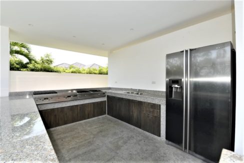 27 Fully fitted Thai BBQ Kitchen 1