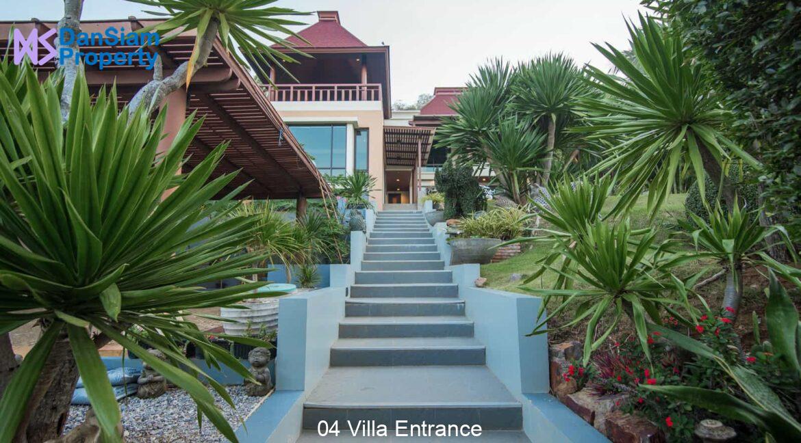 04 Villa Entrance