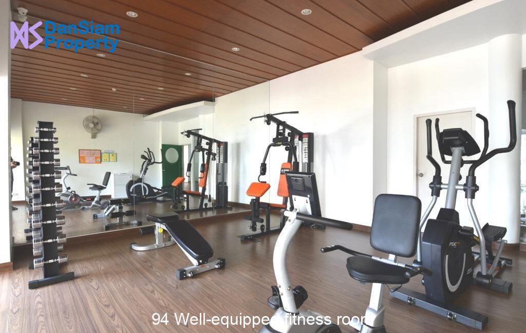 94 Well-equipped fitness room