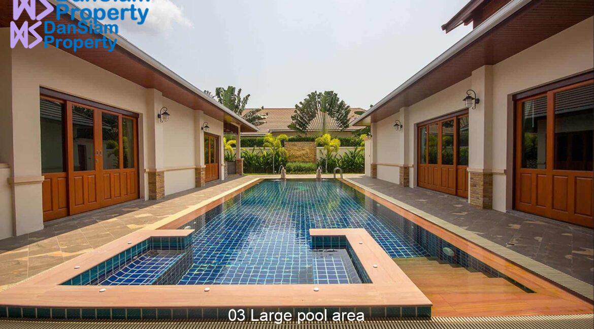 03 Large pool area