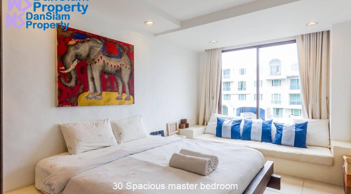 30 Spacious master bedroom