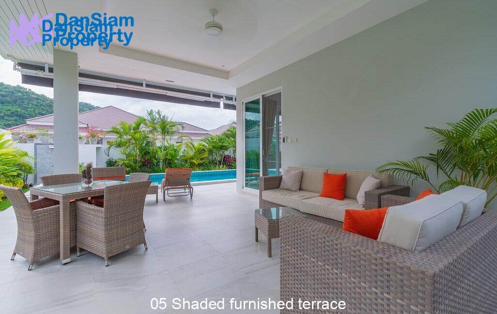 05 Shaded furnished terrace