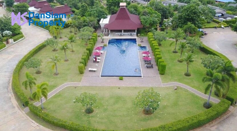 71 Panorama Resort communal pool