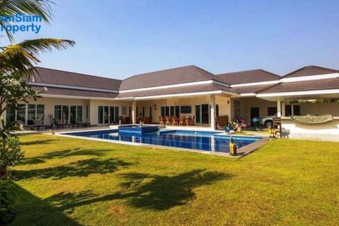 10 Palm Villas Pool Villa
