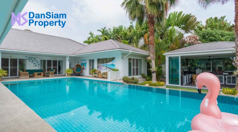 02 Luxury 5-Bed pool villa