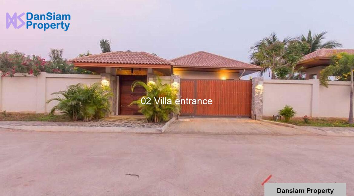 02 Villa entrance