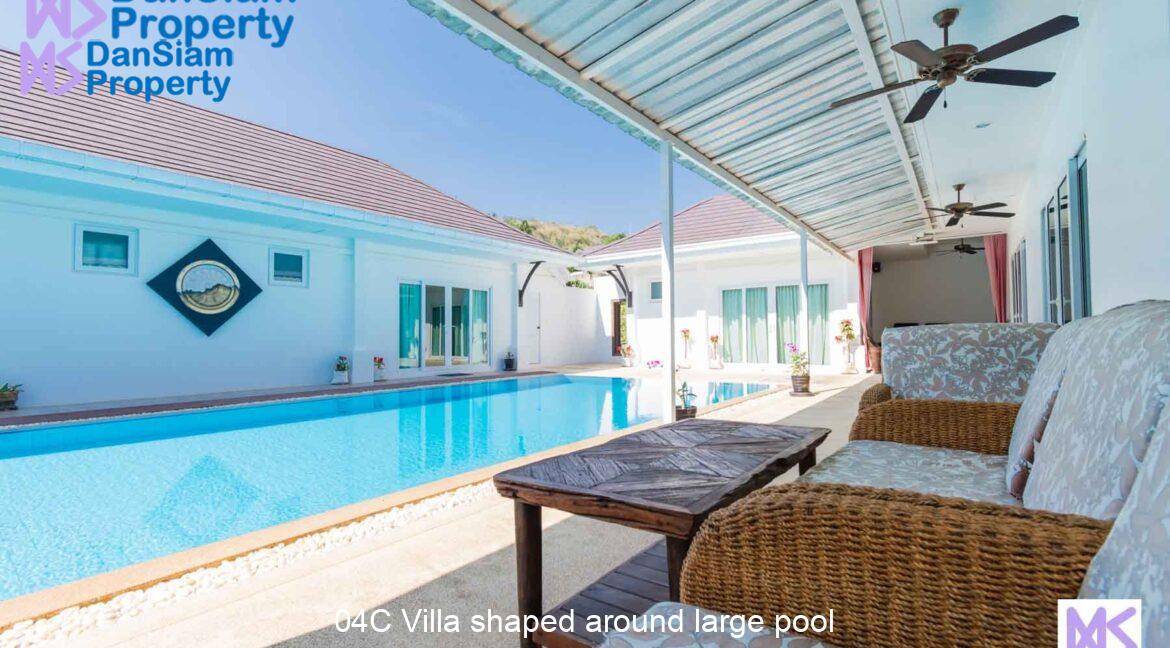 04C Villa shaped around large pool