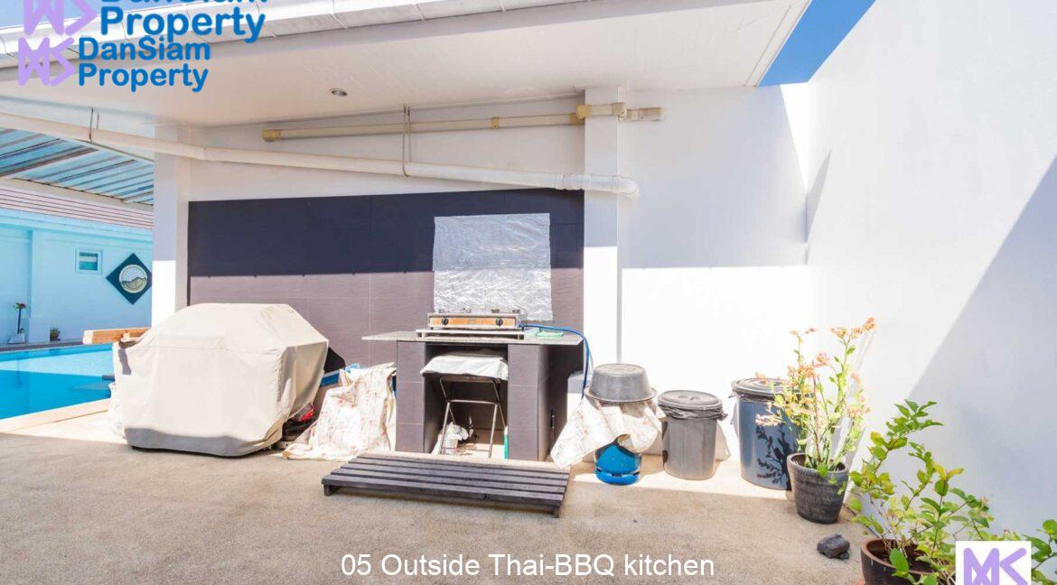 05 Outside Thai-BBQ kitchen