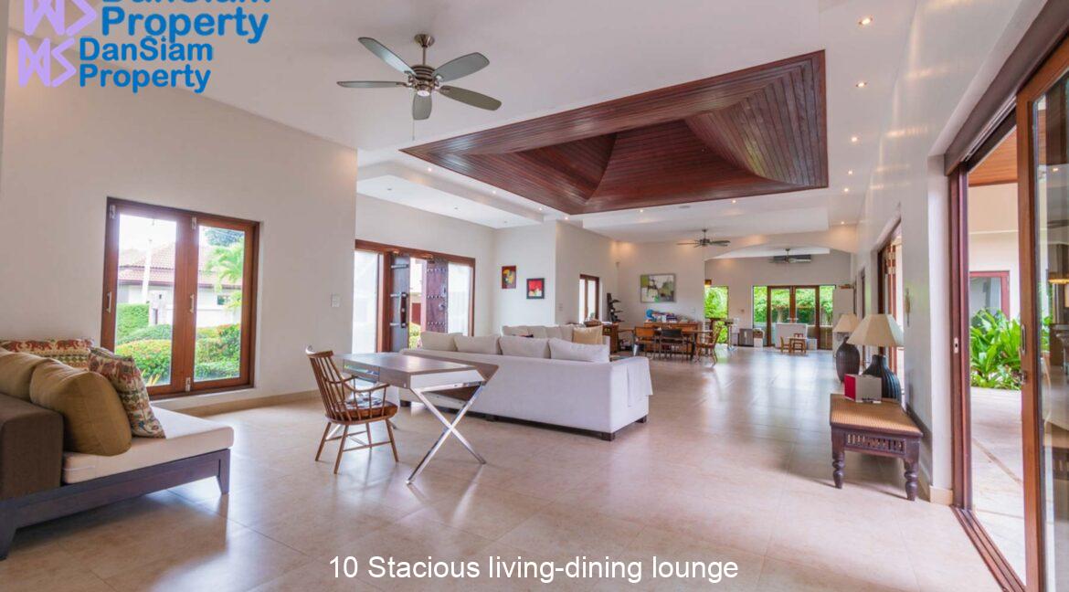 10 Stacious living-dining lounge