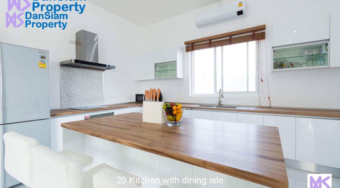 20 Kitchen with dining isle