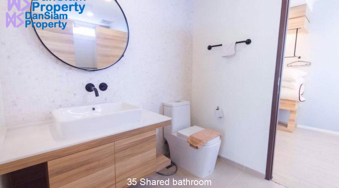35 Shared bathroom