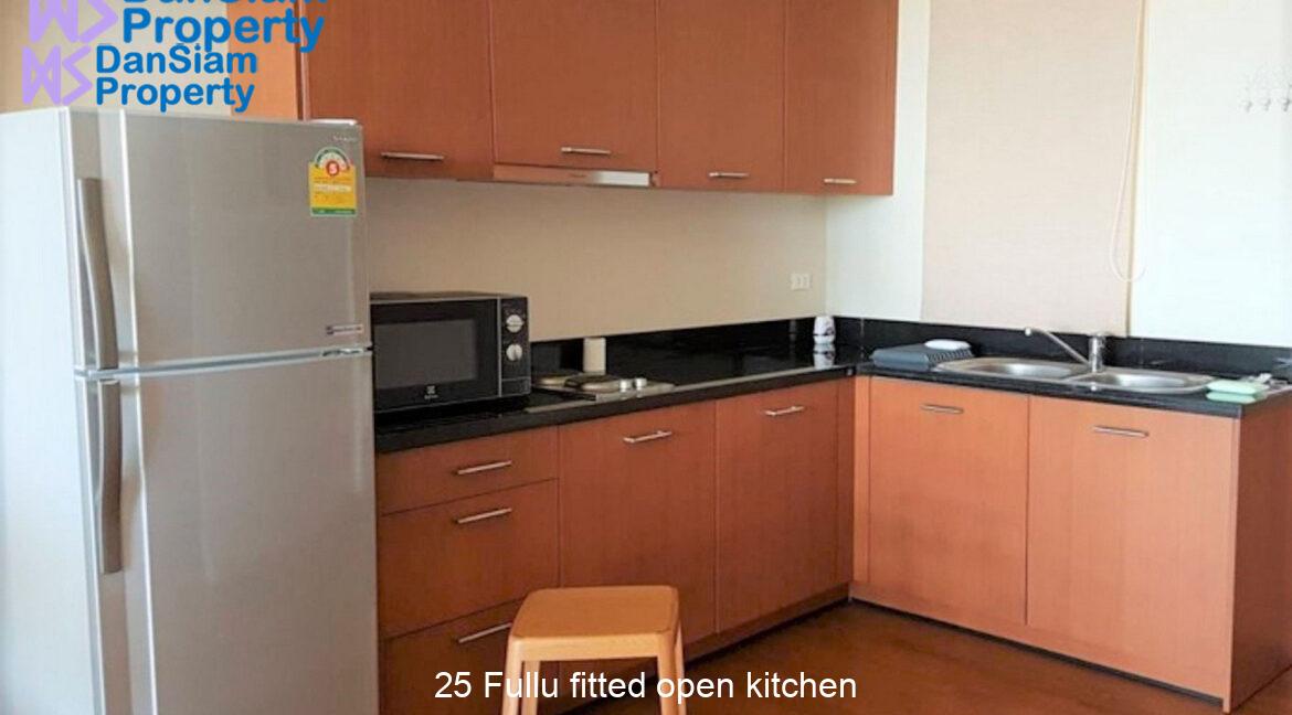 25 Fullu fitted open kitchen