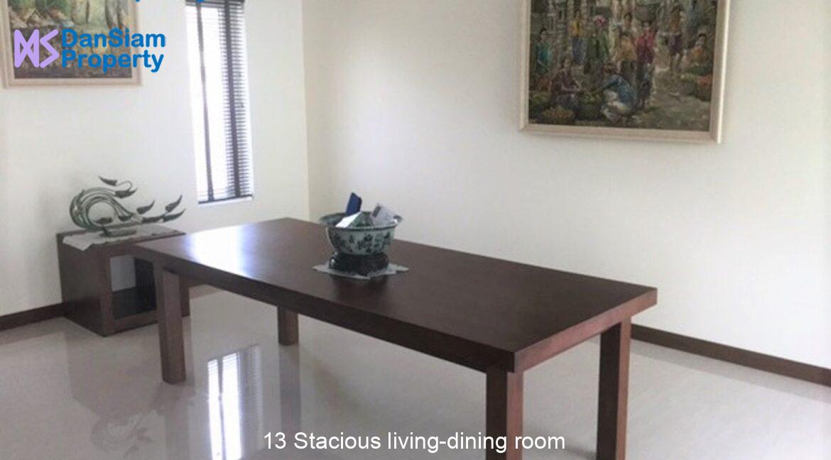 13 Stacious living-dining room