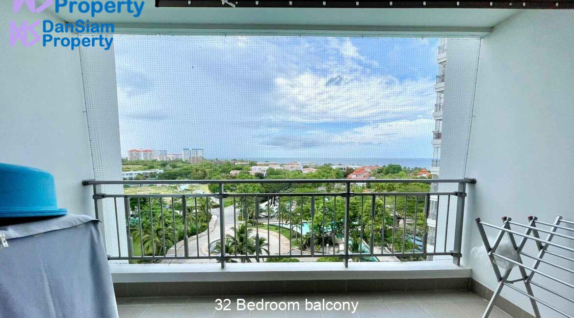 32 Bedroom balcony