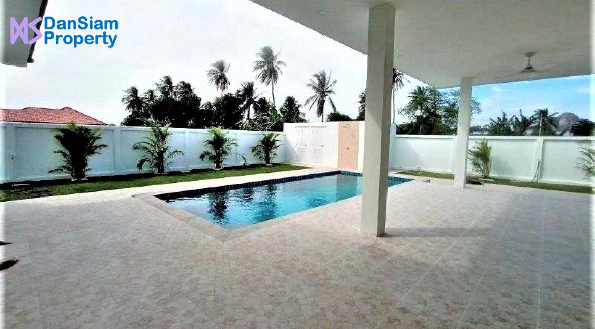 04 Brand-new 4-Bed pool villa