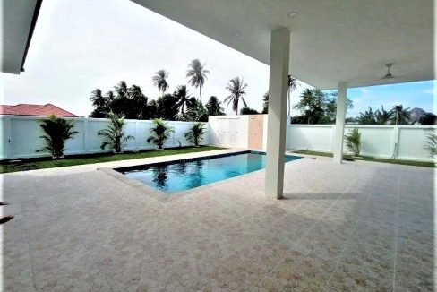 04 Brand-new 4-Bed pool villa