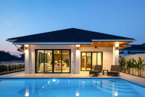 10 HHH7 Balinese Pool Villa (3-Bedroom)