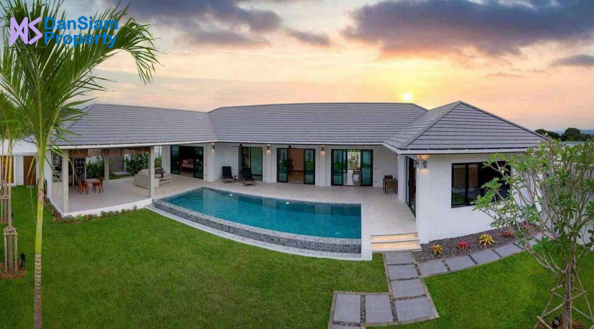 11 HHH8 Balinese Pool Villa (3-Bedroom)