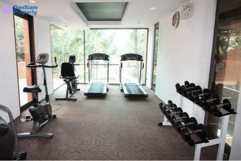 09 Fitness room
