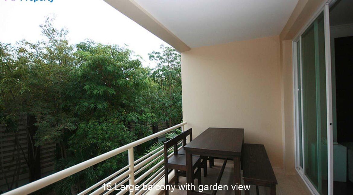15 Large balcony with garden view