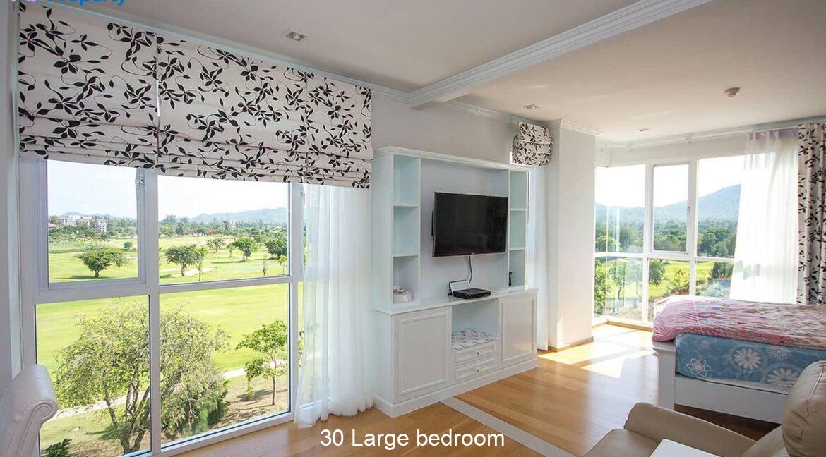 30 Large bedroom