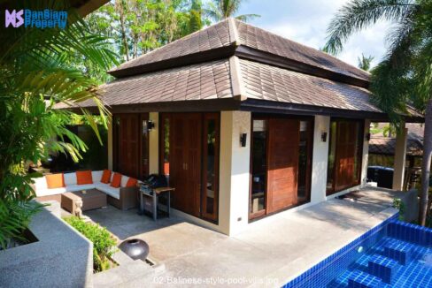 02-Balinese-style-pool-vills.jpg