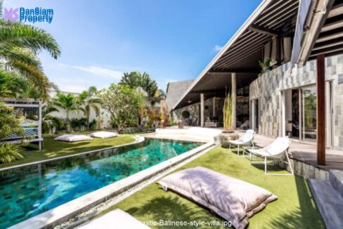02C-Fantastic-Balinese-style-villa.jpg