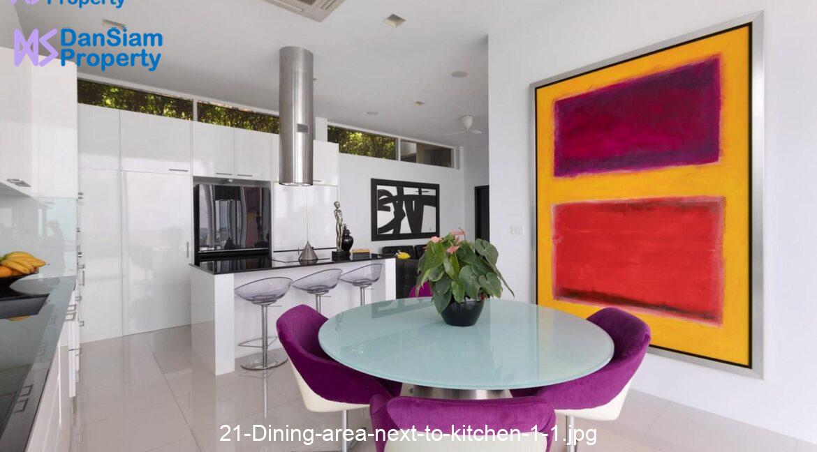 21-Dining-area-next-to-kitchen-1-1.jpg