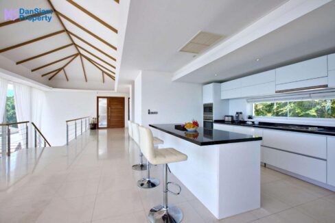 25-Fully-fitted-modern-EU-style-kitchen-1.jpg