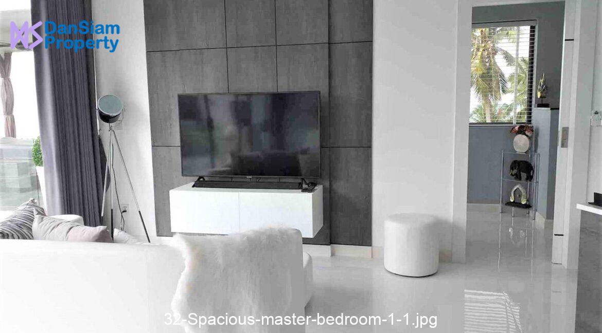 32-Spacious-master-bedroom-1-1.jpg