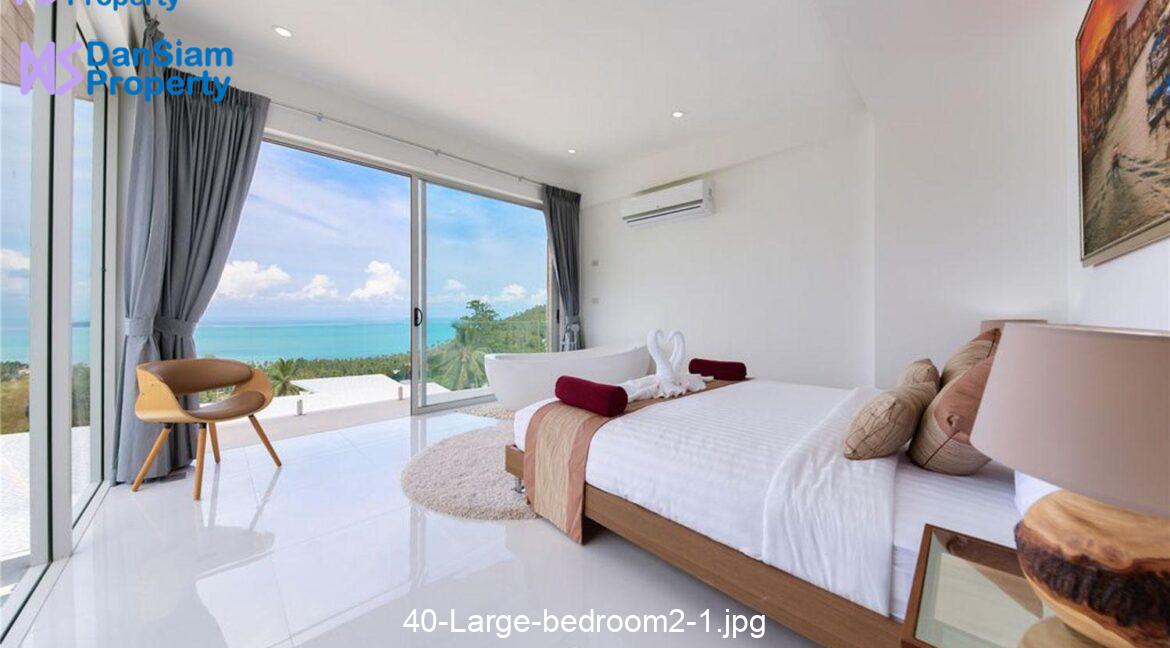 40-Large-bedroom2-1.jpg