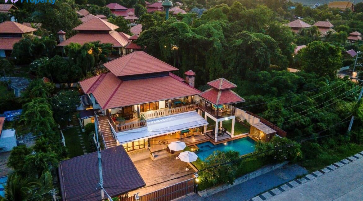 01A Bali-style White Lotus Villa
