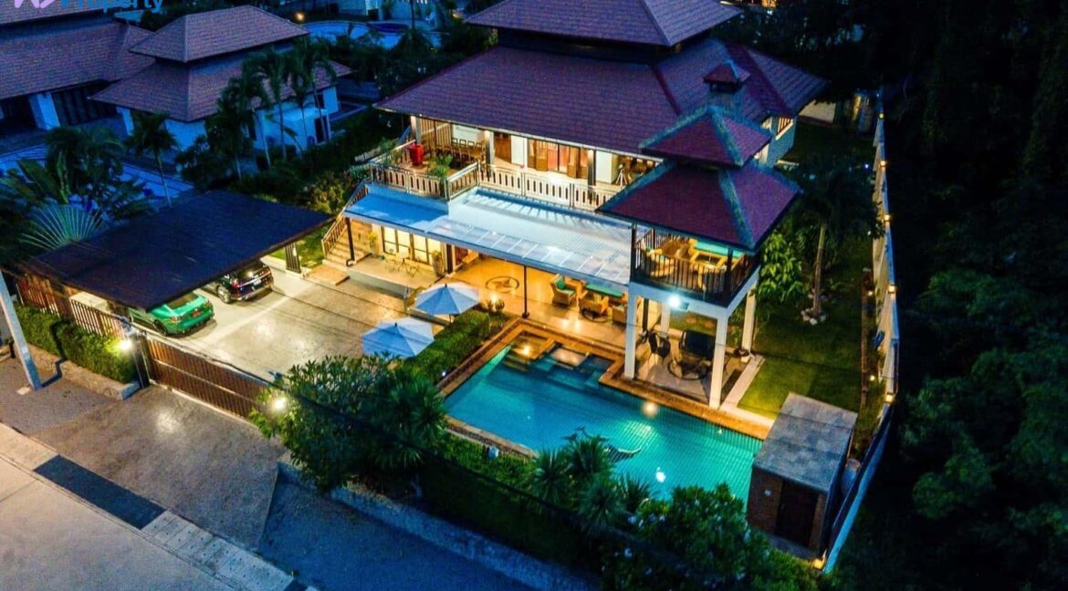 01C Bali-style White Lotus Villa