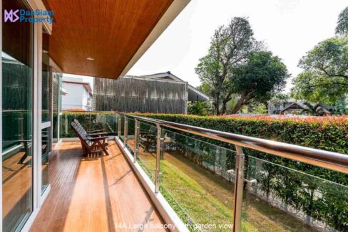 14A Large balcony with garden view