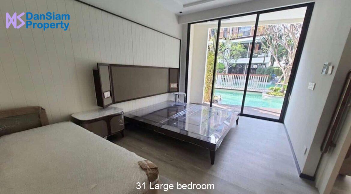 31 Large bedroom