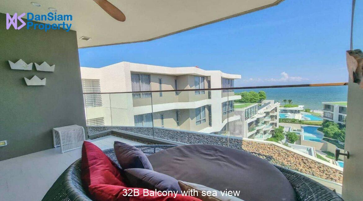 32B Balcony with sea view
