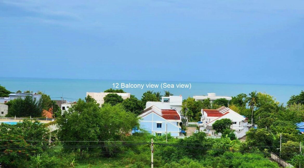 12 Balcony view (Sea view)