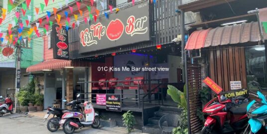 Kiss Me Bar at Hua Hin Soi80 for Sale