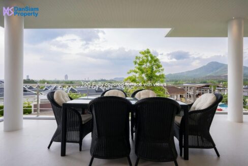 12C Fully covered terrace vith views
