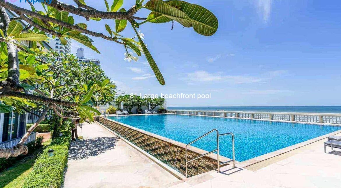 81 Large beachfront pool
