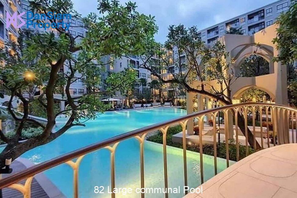 82 Large communal Pool