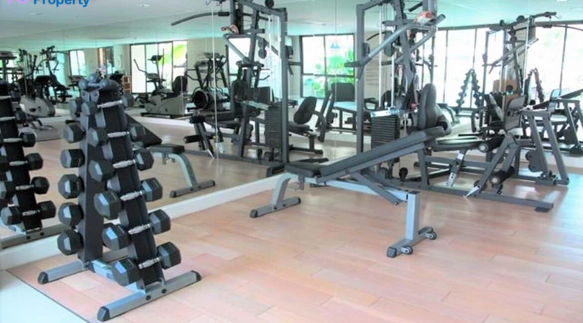 86 Fitness room
