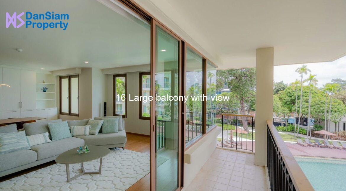 16 Large balcony with view
