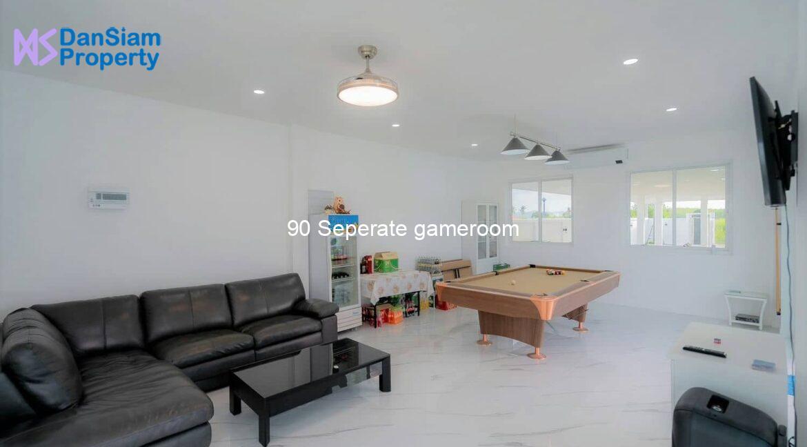 90 Seperate gameroom